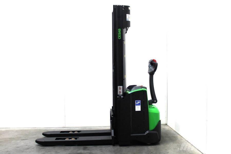 Cesab S 214 / 445 Empilhador para operador externo