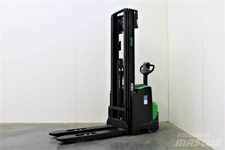 Cesab S 214 / 475 Empilhador para operador externo