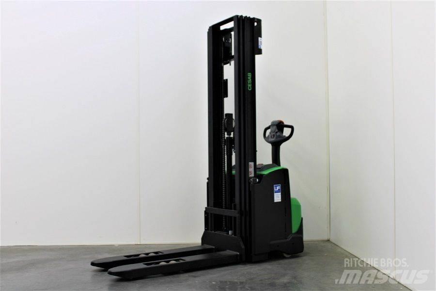 Cesab S 214 / 475 Empilhador para operador externo