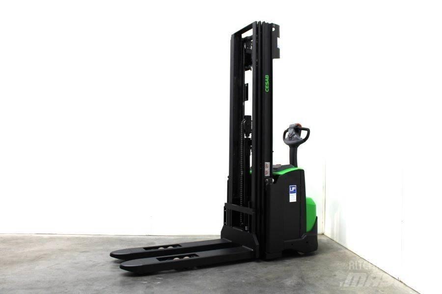 Cesab S 214 / 475 Empilhador para operador externo