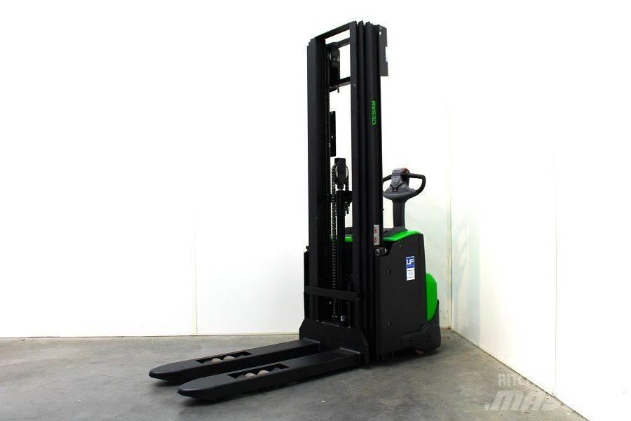 Cesab S 214 L / 475 Empilhador para operador externo