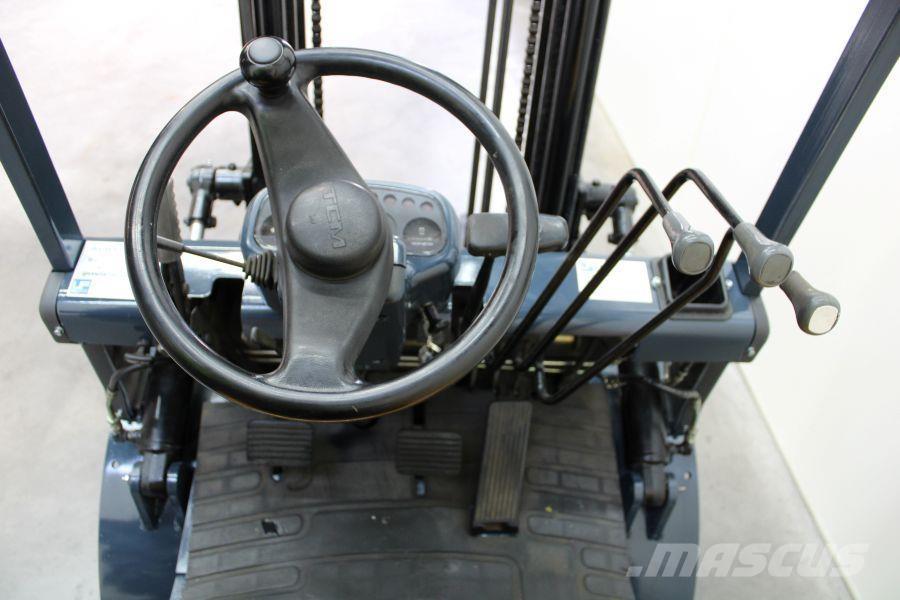 TCM FG 15 N18 Empilhadores a gás