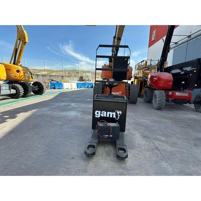 Hyster P2.0 Porta-paletes manuais