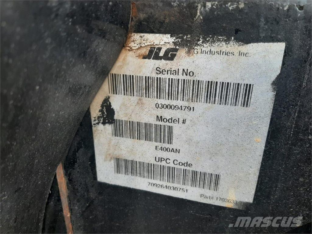 JLG E400AN Elevadores braços articulados