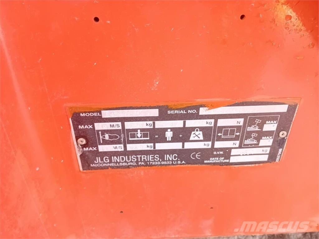 JLG E450AJ Elevadores braços articulados