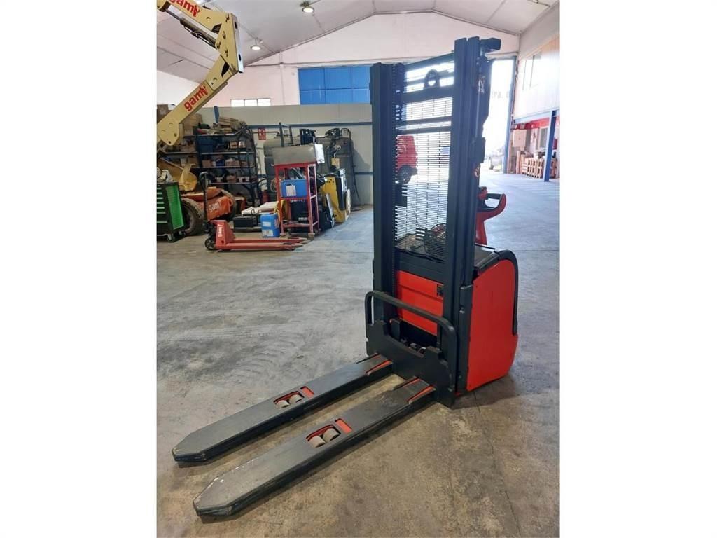 Linde L16 Porta-paletes manuais