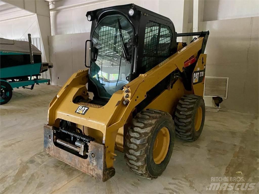CAT 272D2 Minicarregadeiras