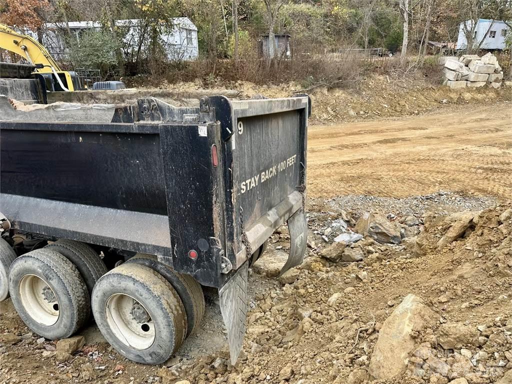 Mack GU713 Camiões basculantes