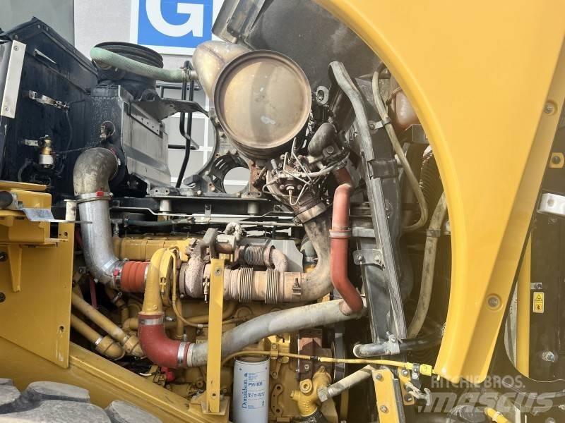 CAT 966 K Carregadeiras de rodas