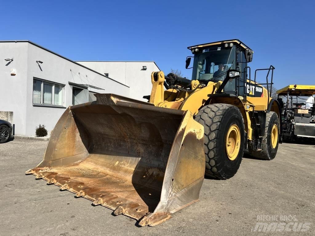 CAT 966 M Carregadeiras de rodas