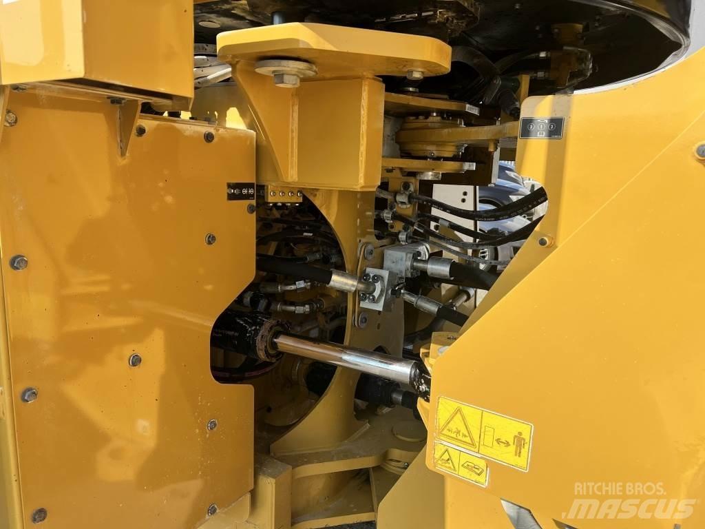 CAT 966 M Carregadeiras de rodas