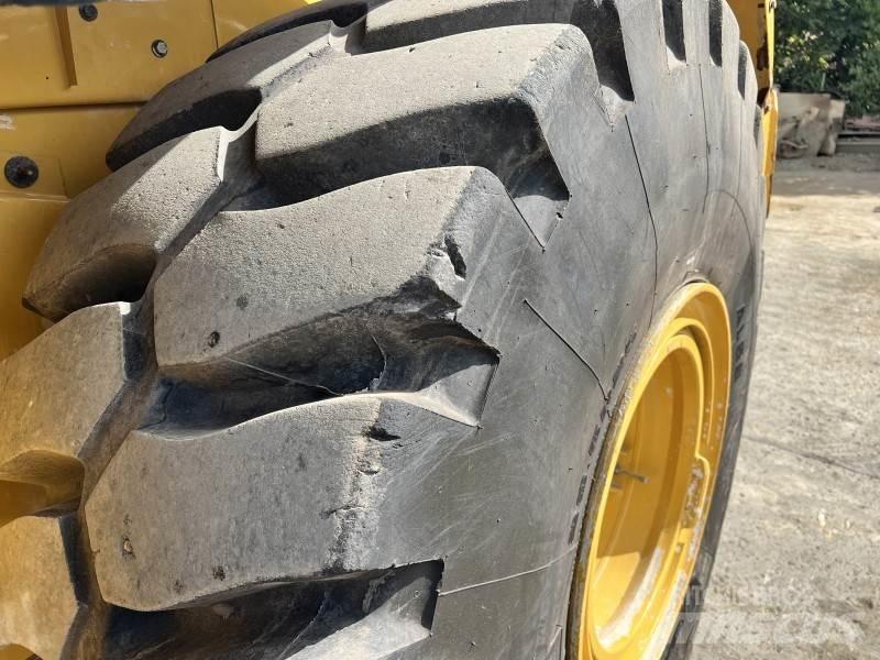 CAT 966 M-XE Carregadeiras de rodas
