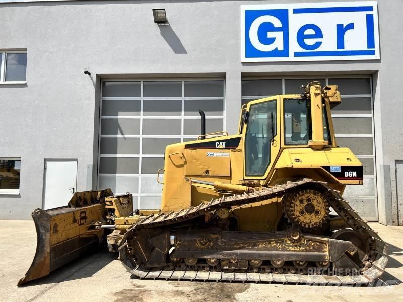 CAT D 6 N LGP Dozers - Tratores rastos