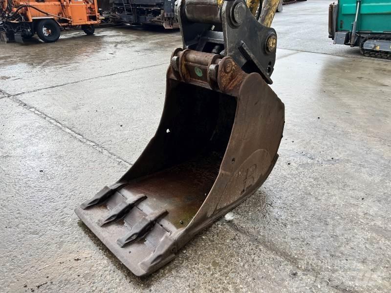 Komatsu PC 210-6K Escavadeiras de esteiras