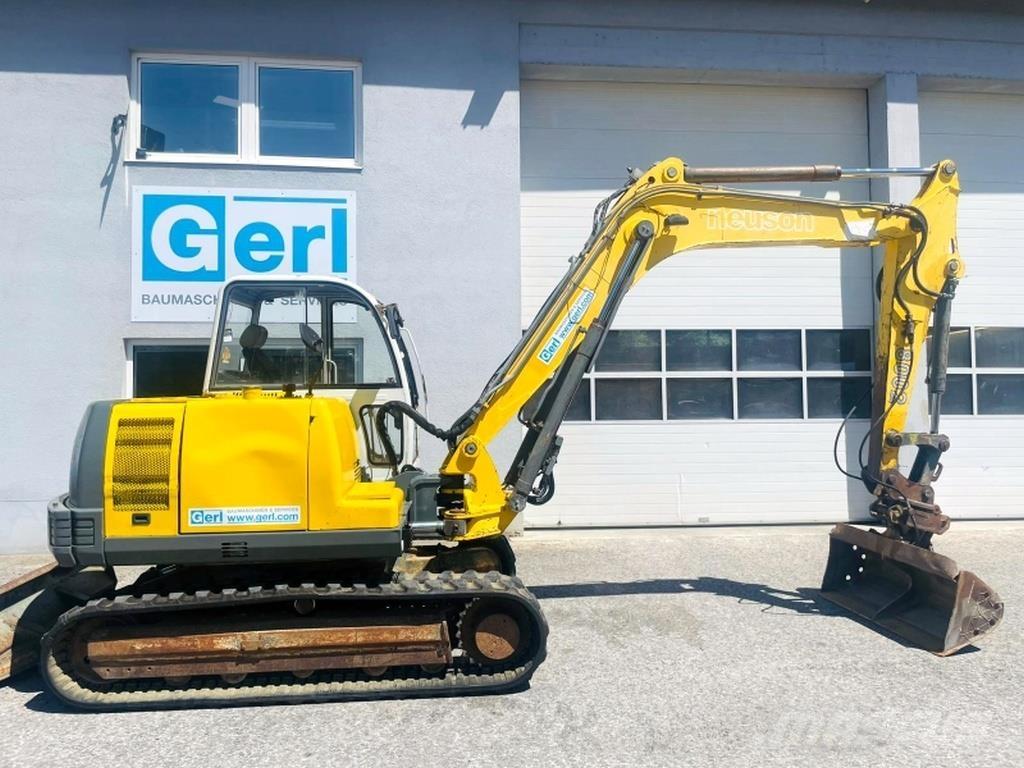 Neuson 8002 RDV Miniescavadeiras