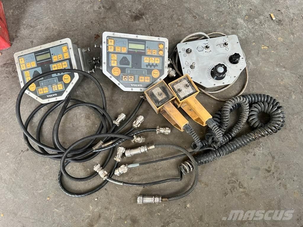 Volvo ABG P 7820 C Espalhadoras de asfalto