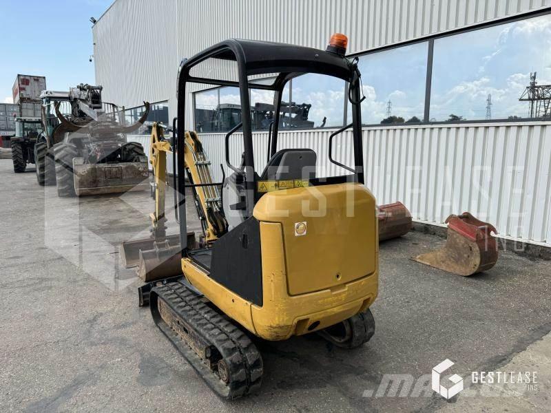 CAT 301.7D Miniescavadeiras