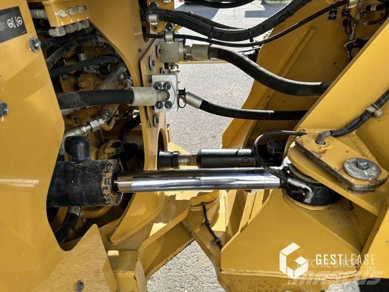 CAT 966M Carregadeiras de rodas