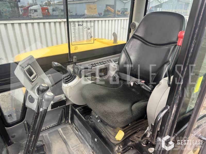 JCB 85Z-1 Miniescavadeiras