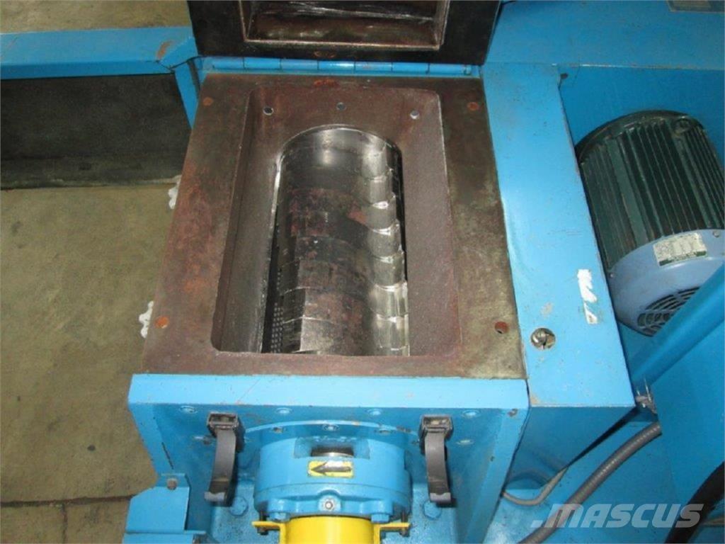  Conair LP400 Construção - Outros
