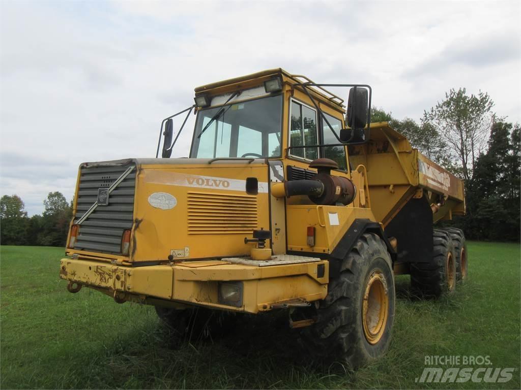 Volvo A25C Camiões basculantes