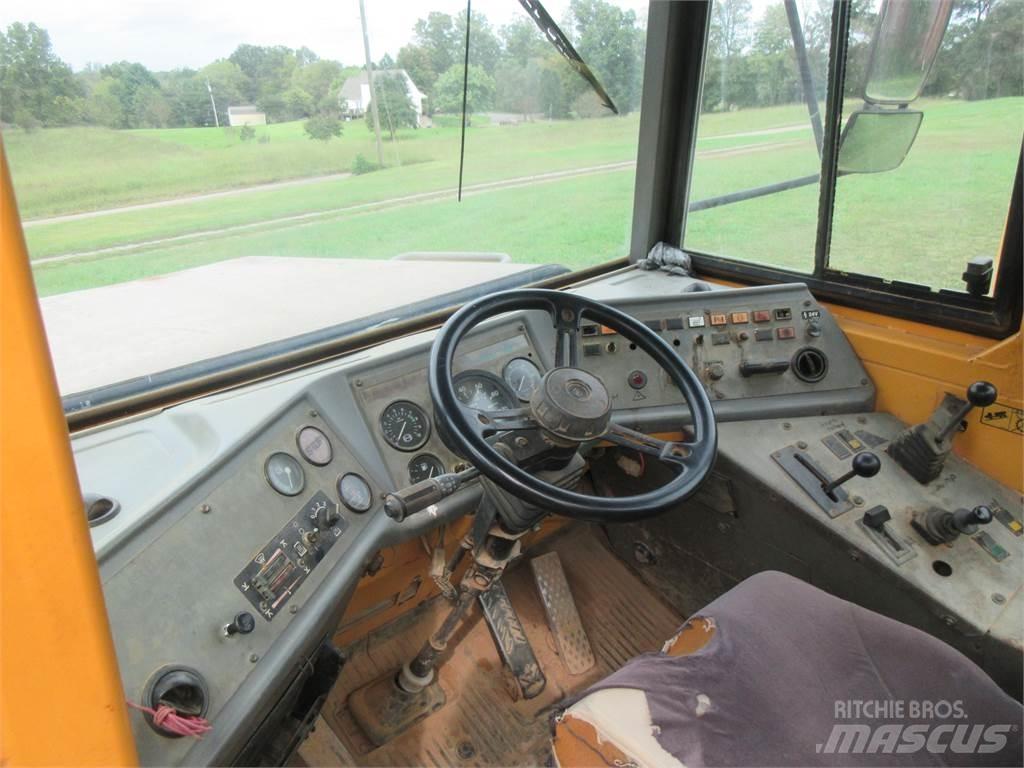 Volvo A25C Camiões basculantes
