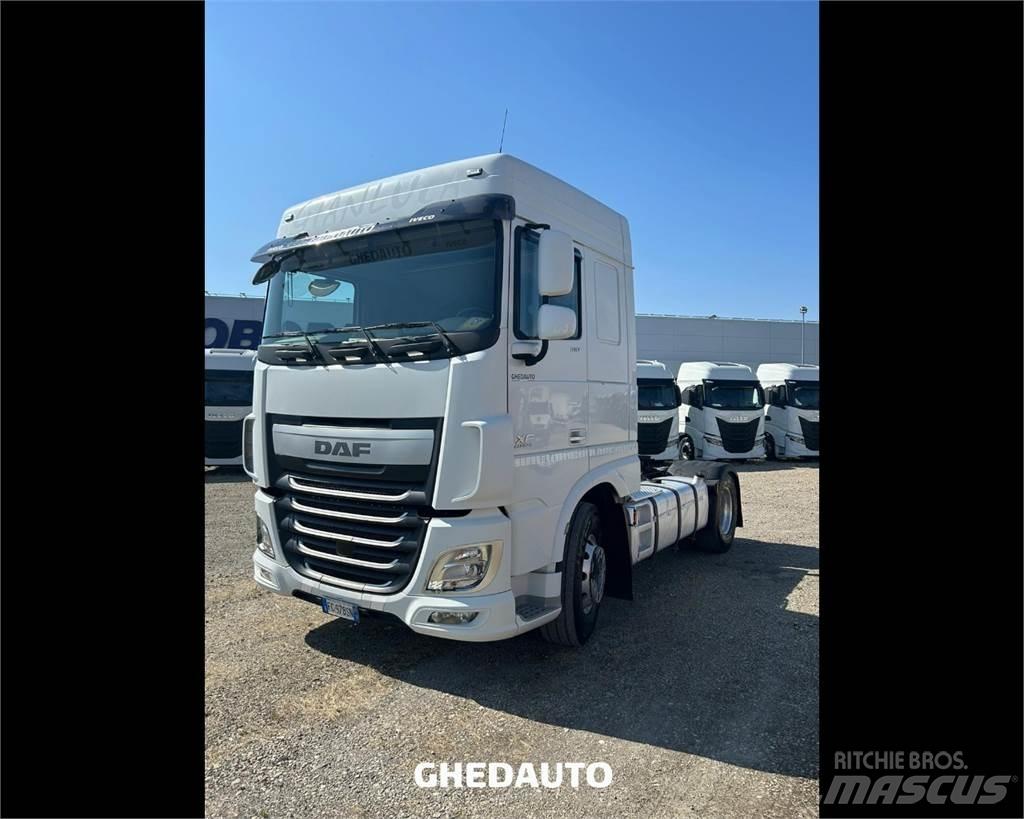 DAF DAF Caminhões de caixa fechada