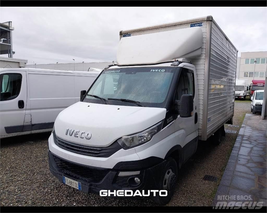 Iveco 35C18 Caixa fechada
