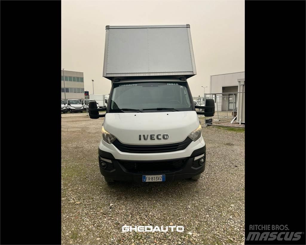 Iveco 35C18 Caixa fechada