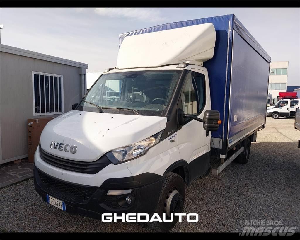 Iveco 65C15 Caminhões de caixa fechada