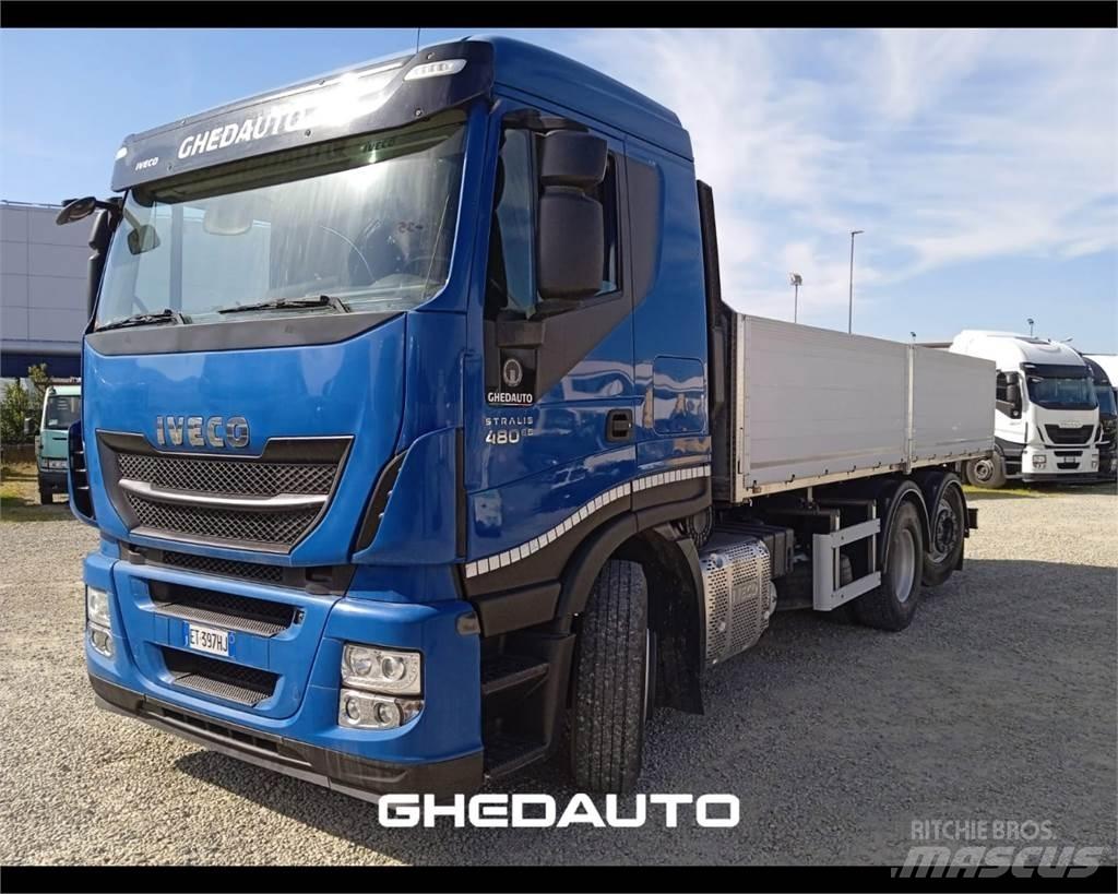 Iveco AS260S48Y Caminhões de caixa fechada