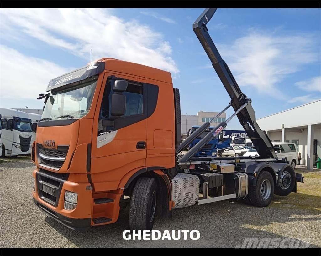 Iveco AS260S48Y/PS Caminhões de caixa fechada