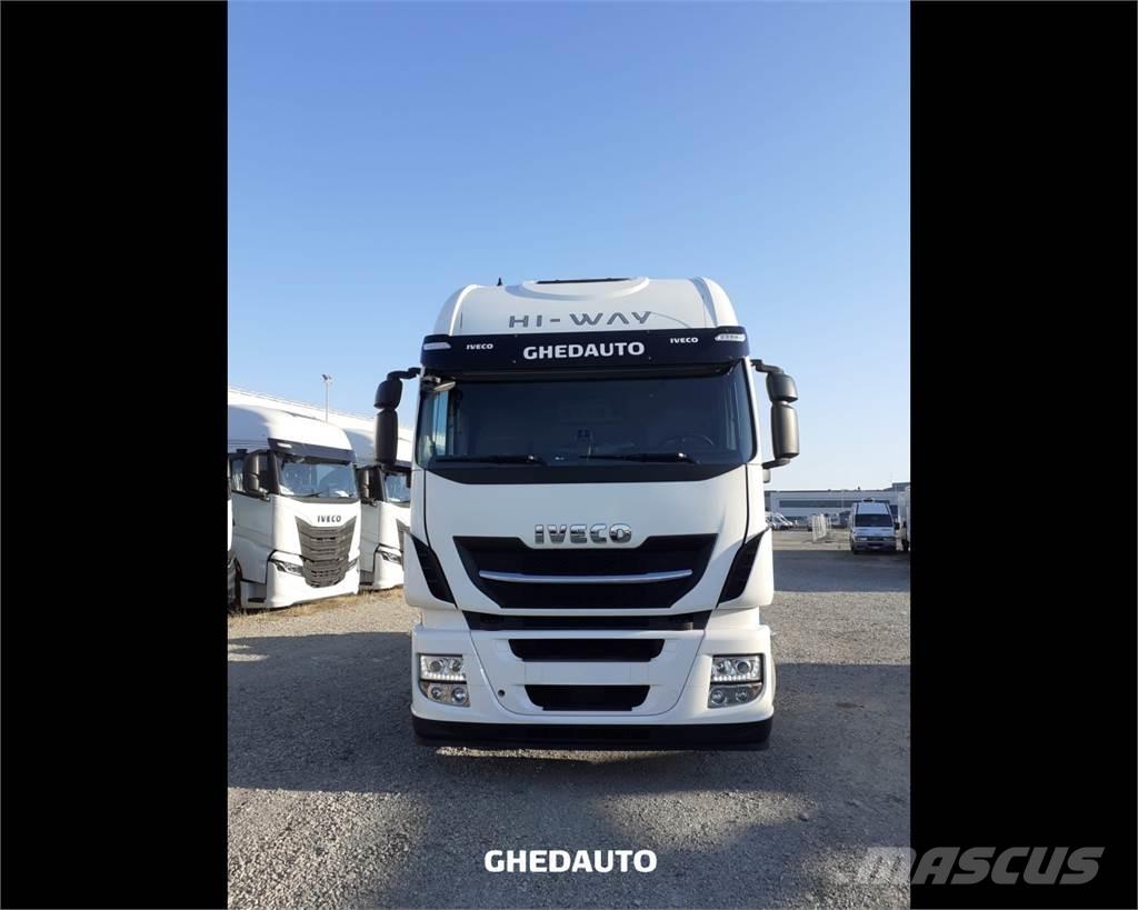 Iveco AS440S48T/P Caminhões de caixa fechada