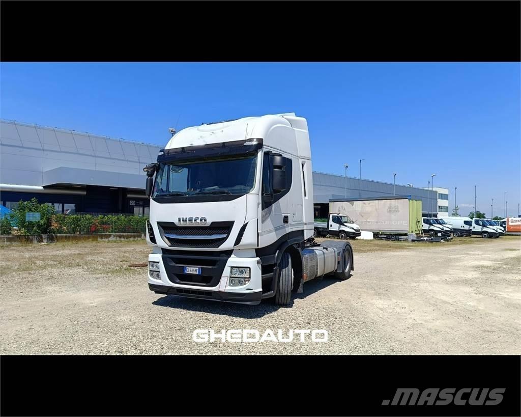 Iveco AS440ST/P Caminhões de caixa fechada