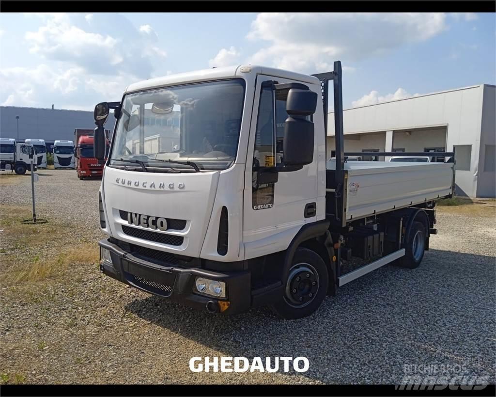 Iveco ML75E18 Caminhões de caixa fechada