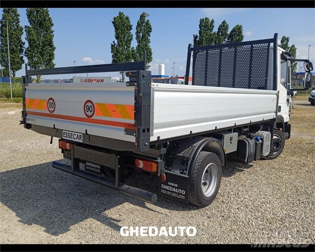 Iveco ML75E18 Caminhões de caixa fechada