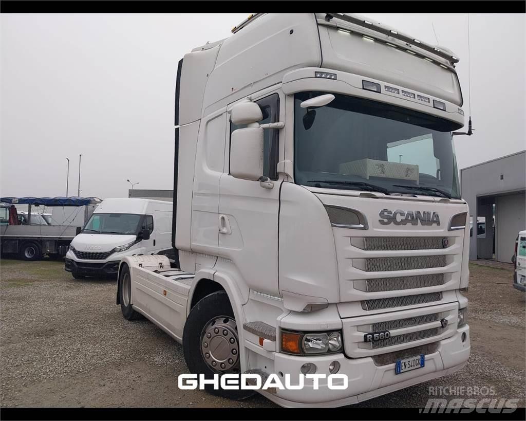 Scania R560 - TRATTORE Caminhões de caixa fechada