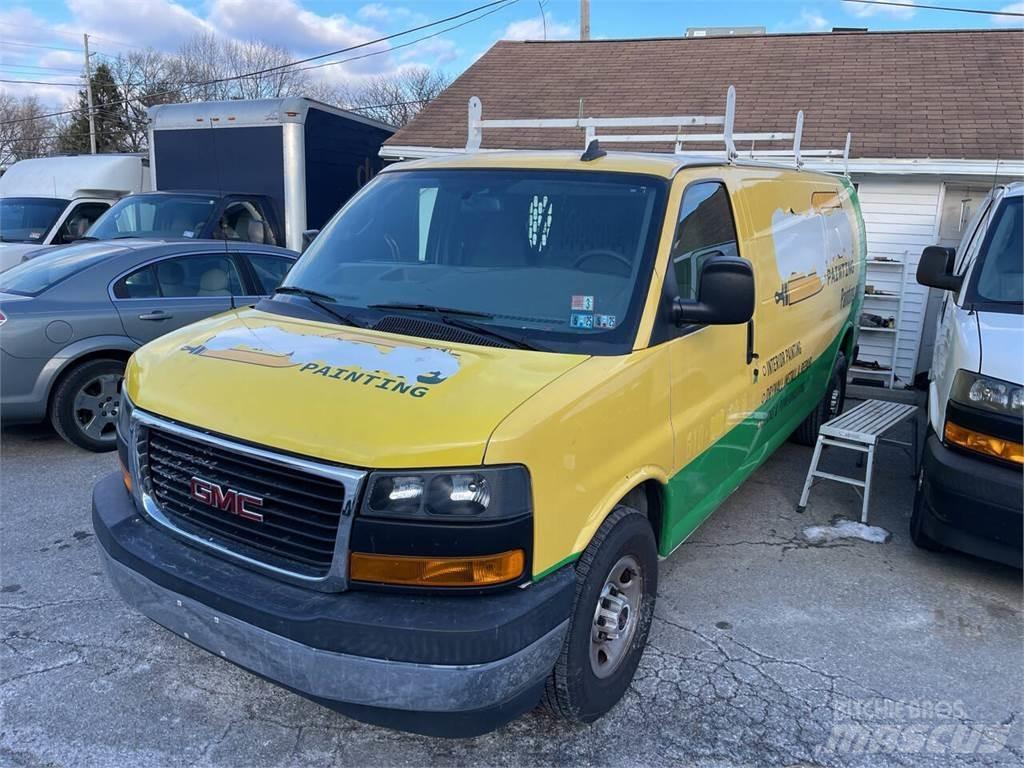 GMC Savana Carrinhas de caixa fechada