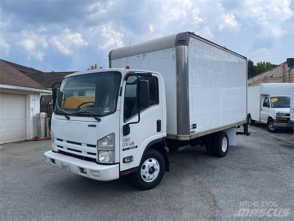 Isuzu NPR Caminhões de caixa fechada