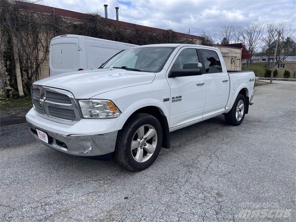 RAM 1500 Pick up de caixa aberta