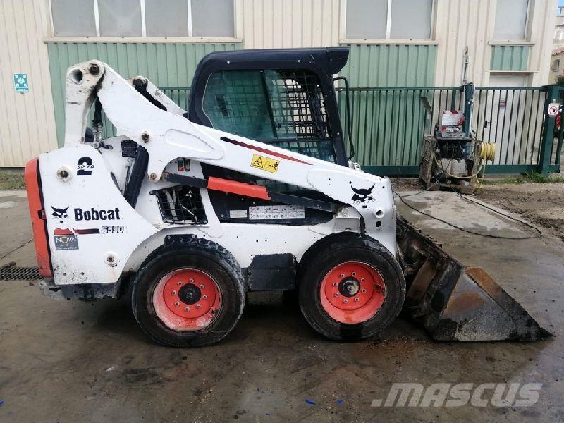 Bobcat S590 Carregadeiras de rodas