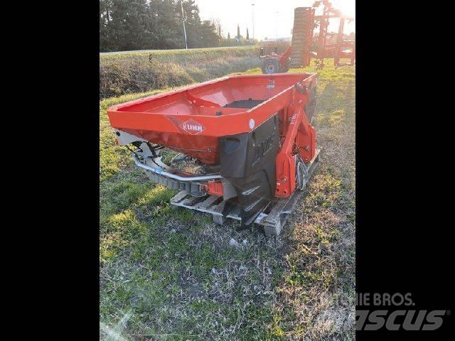 Kuhn AXIS 20.1W Espalhadores de minério