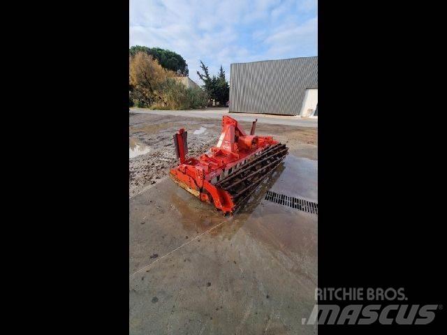 Kuhn HR3004 Grades