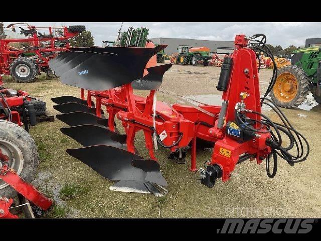 Kuhn VM153 Charruas convencionais