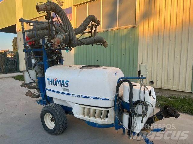 Thomas TTZ 800 Pulverizadores rebocados