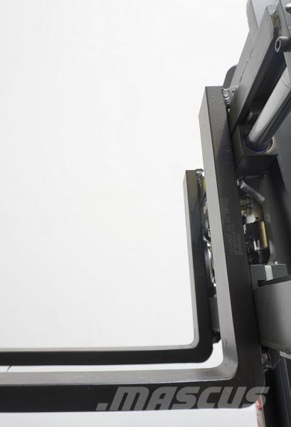 Combilift WR4 Empilhadores de 4 vias