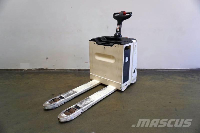 Linde T 30 131 Porta palettes
