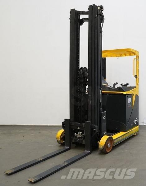 OM Xi 14 Empilhadores Elevadores