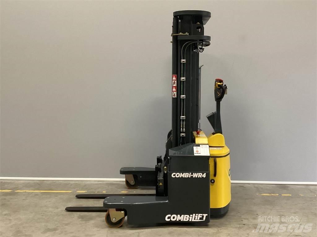 Combilift WR4 Empilhador para operador externo