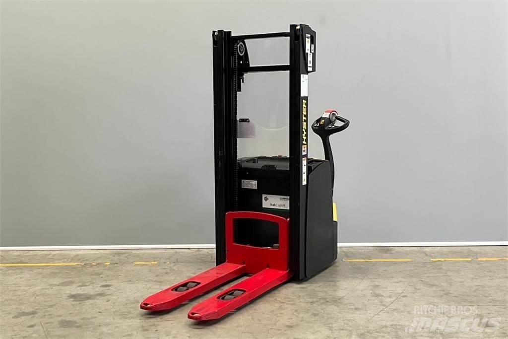 Hyster S1.6 Empilhador para operador externo